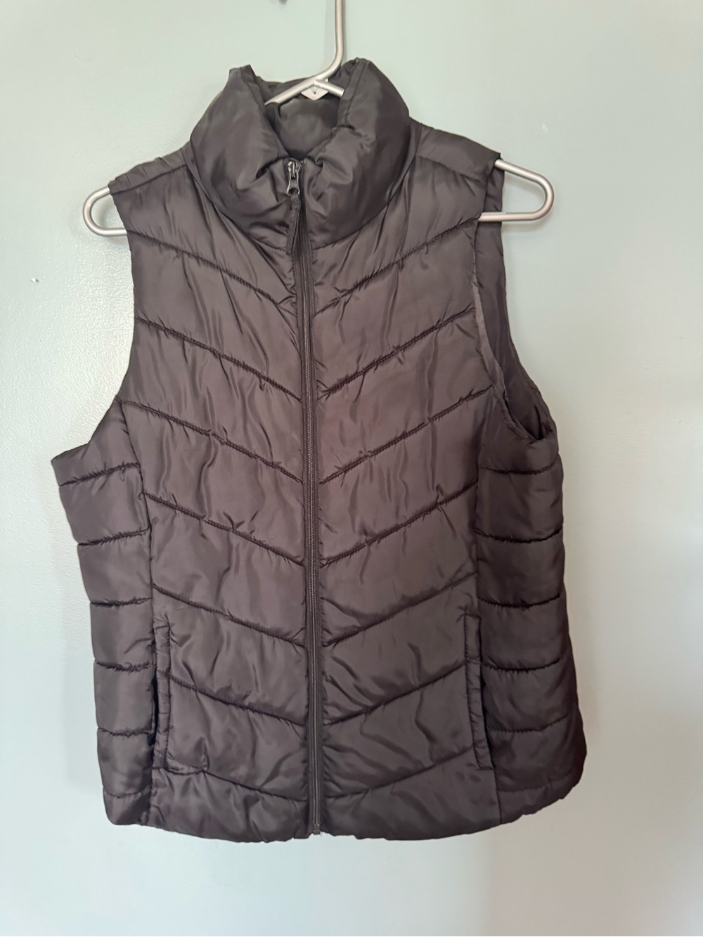 SO Quilted Sleeveless Puffer Vest - Black